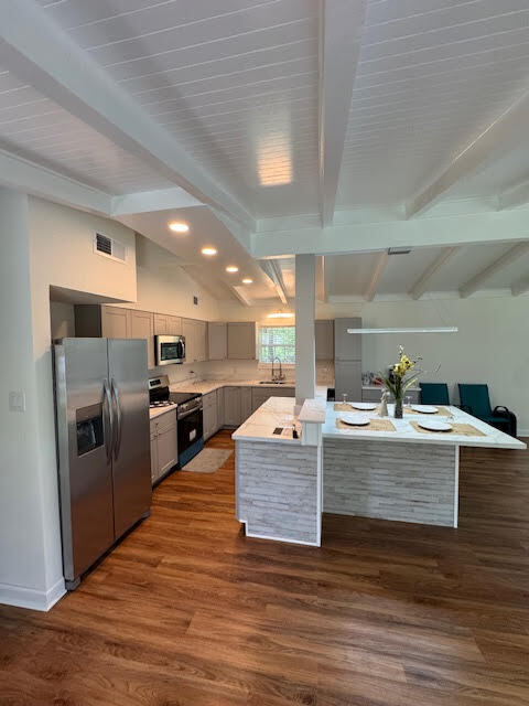 Building Photo - 8820 Manoo Pl