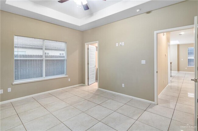 Building Photo - 1205 Bodark Dr