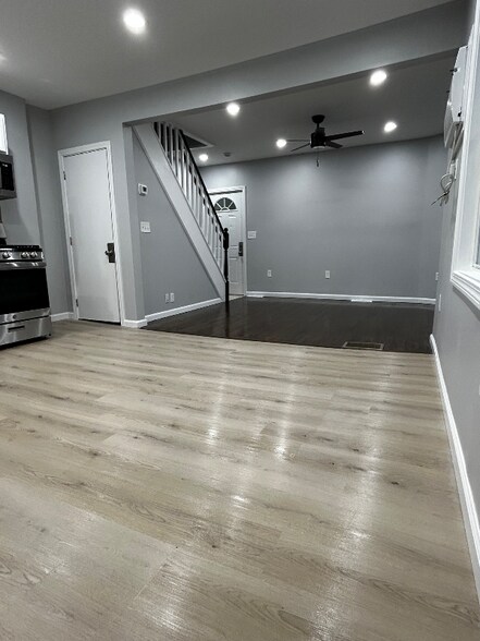 Building Photo - 82 Congress St