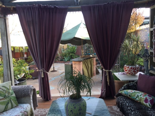 Looking to outside lounge to back yard - 1136 8th St