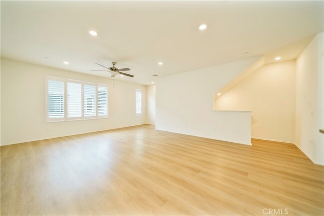 Building Photo - 811 Hudson Ln