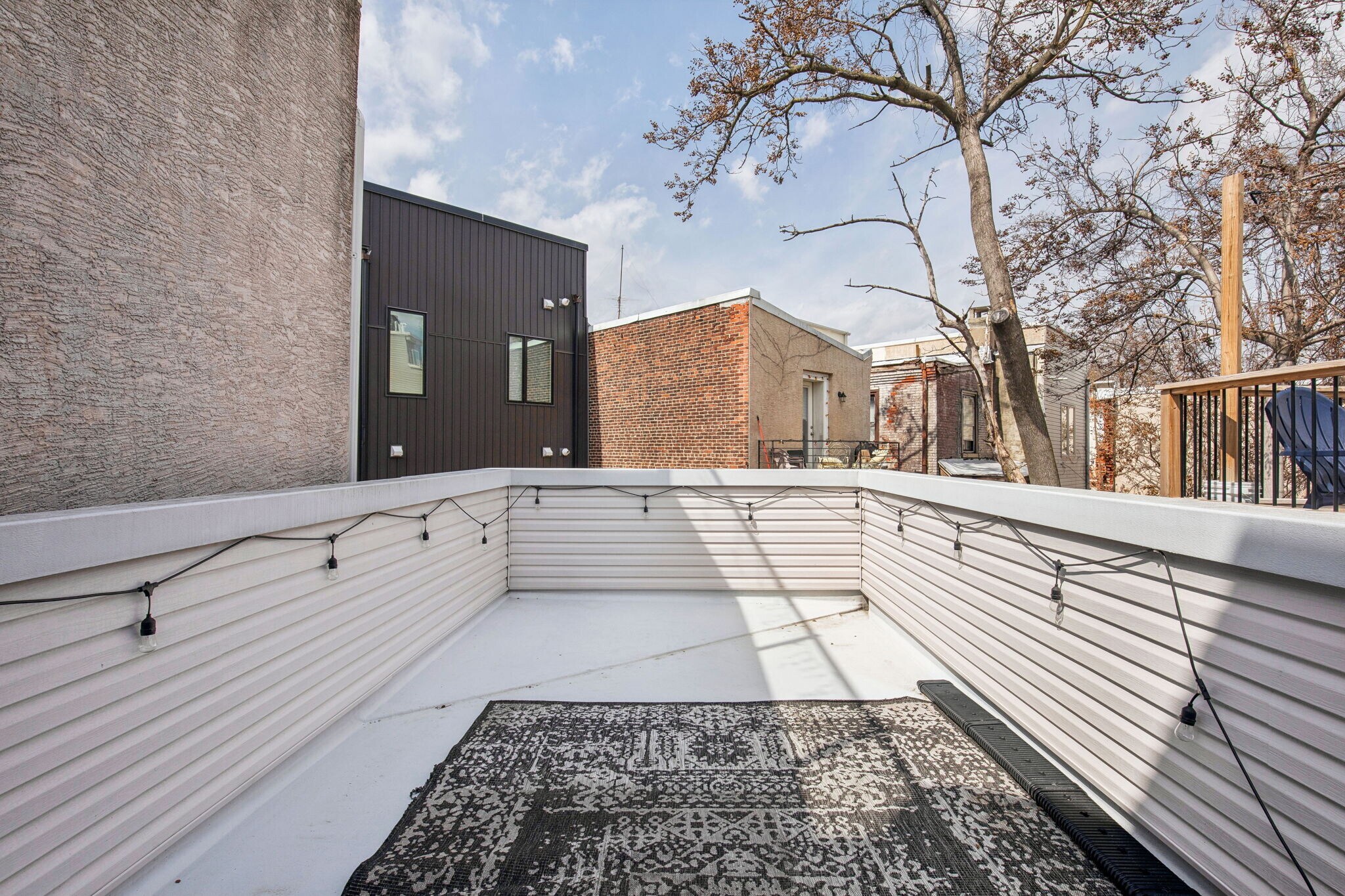 Building Photo - 1833 Ginnodo St