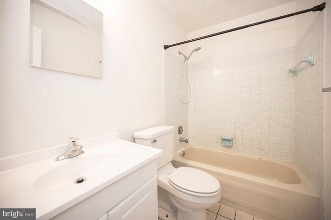 Building Photo - 503 Harrison Cir
