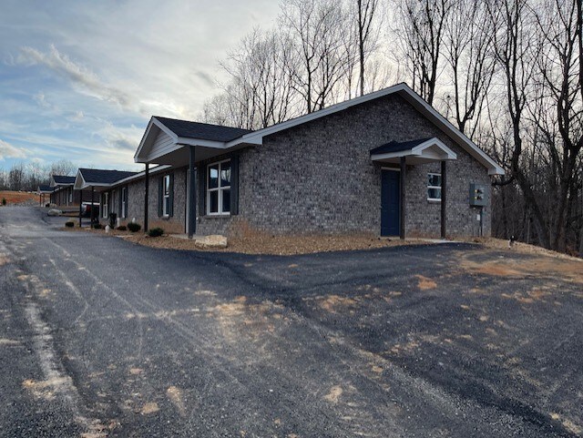 Building Photo - 69 McMurtry Rd