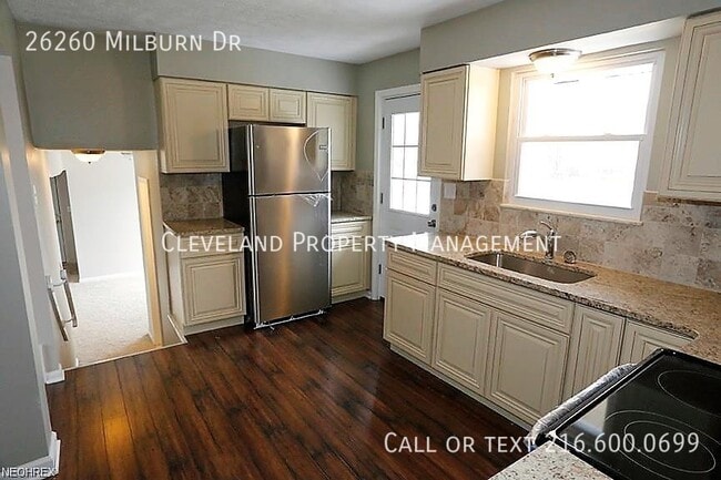 Building Photo - 26260 Milburn Dr