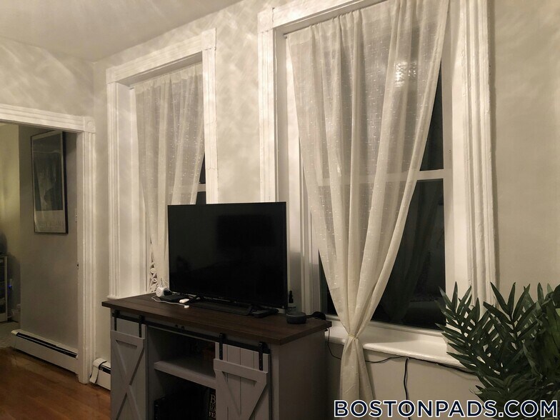 Building Photo - 21 Sheafe St