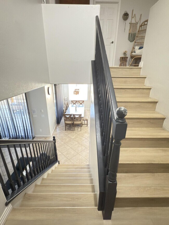 Building Photo - 52165 Allende Dr