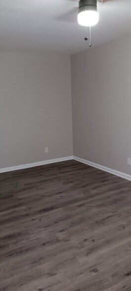 Building Photo - 14998 Allisonville Rd
