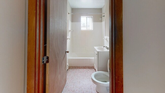 Building Photo - 78-80-80 Harvard St