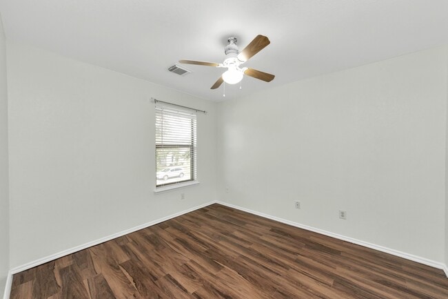 Building Photo - 2610 Skyview Shadows Ct