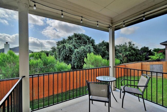 Building Photo - 2208 Granite Hill Dr