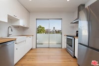 Building Photo - 5935 Chula Vista Way