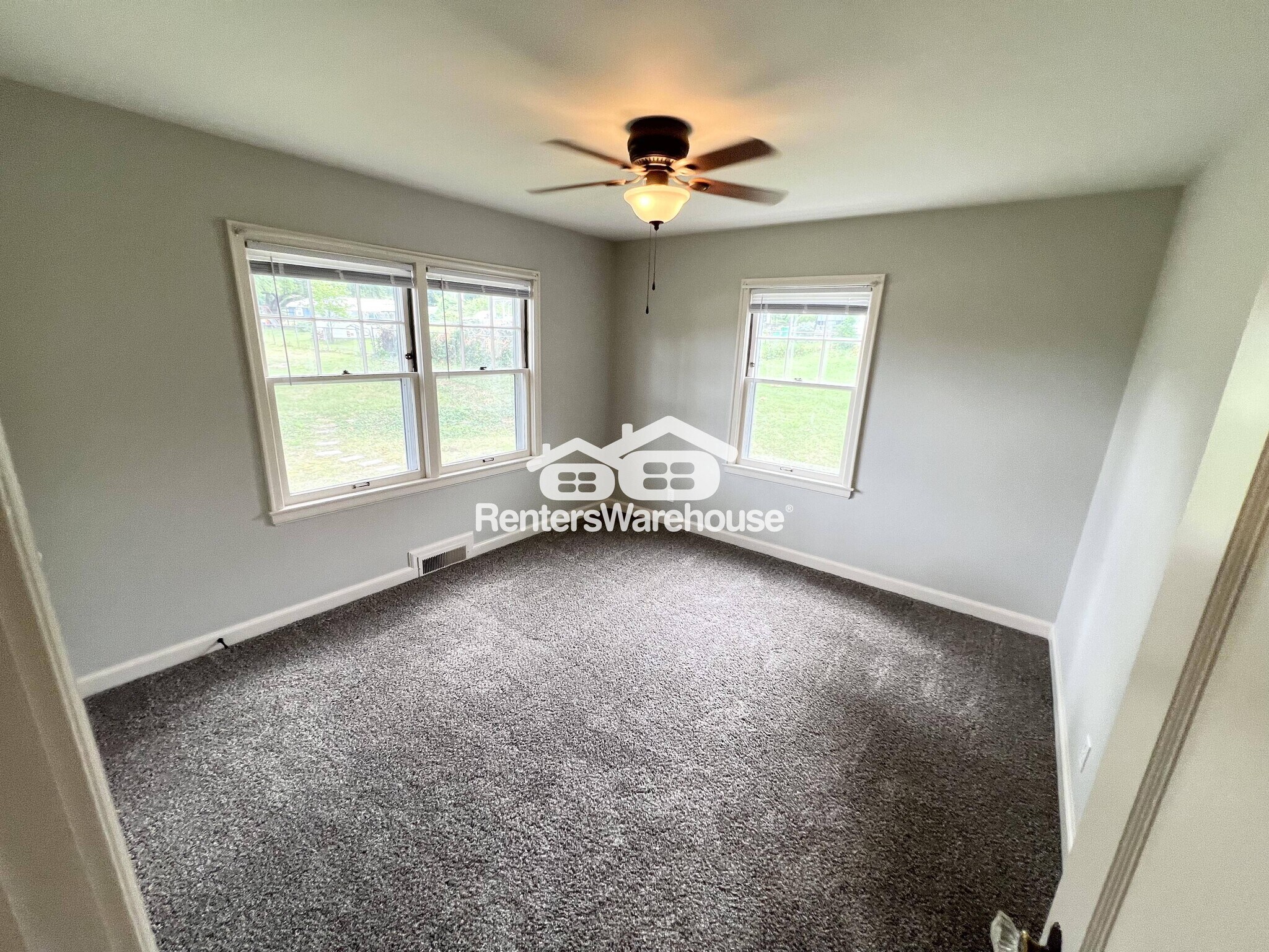 Building Photo - 9317 Huhn Blvd