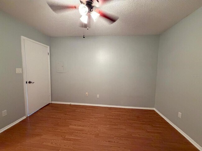 Building Photo - 8643 Mallard Reserve Dr