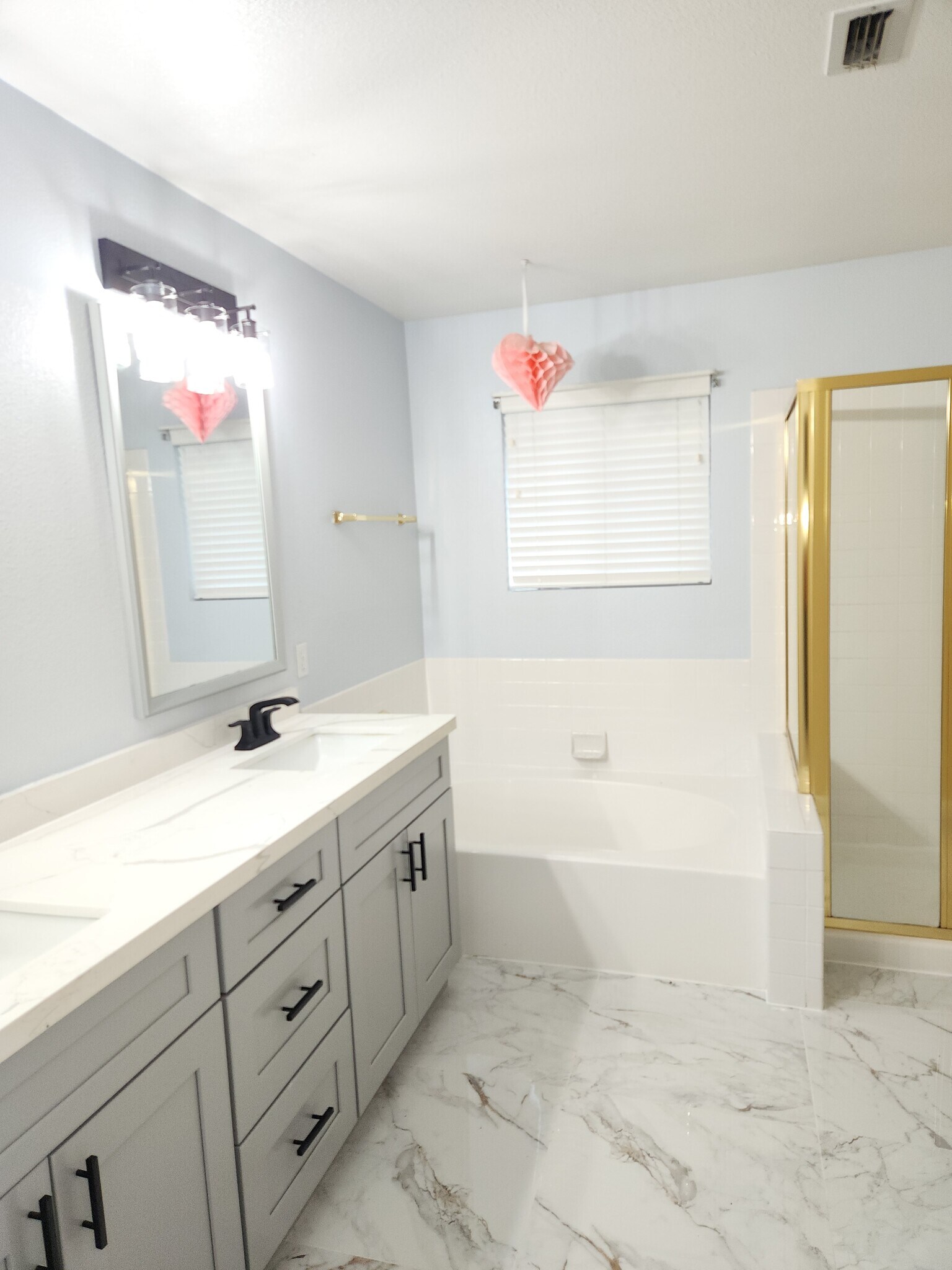 Master Bath - 109 Enchanted Way