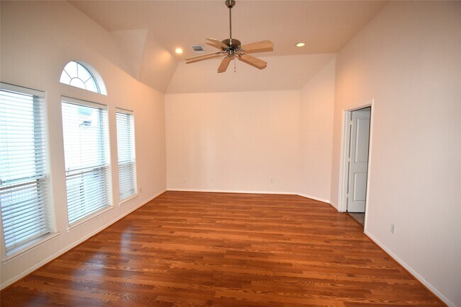 Building Photo - 1117 Malone St