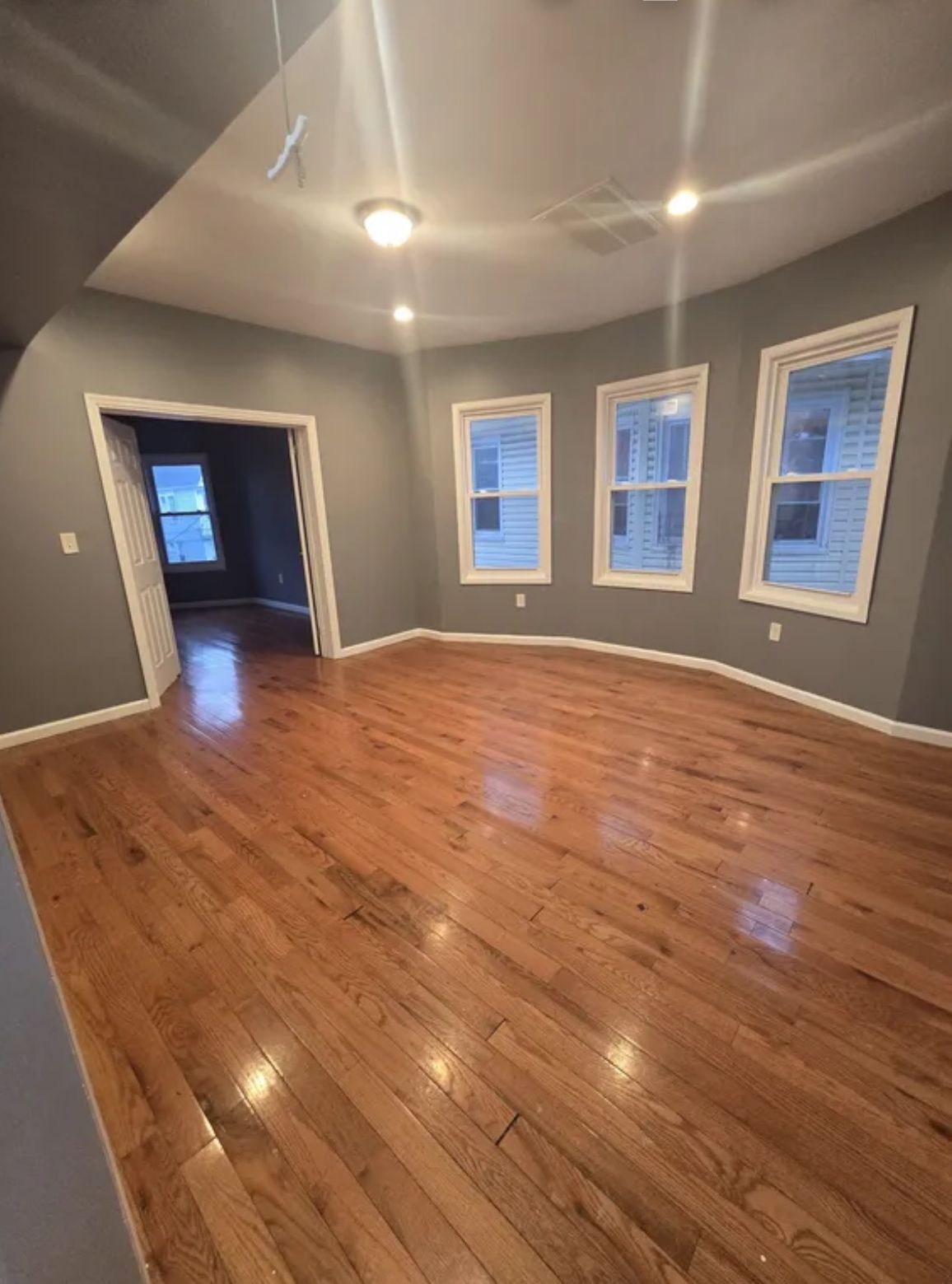 2 - 12 Howell Pl