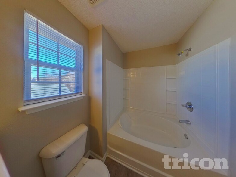 Building Photo - 428 Robins Egg Dr