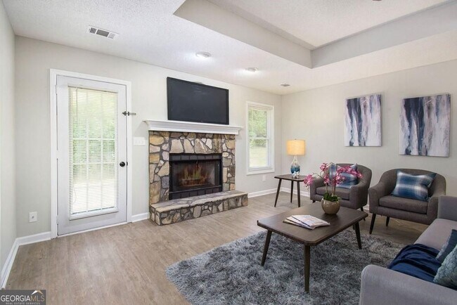 Building Photo - 140 Crabtree Dr