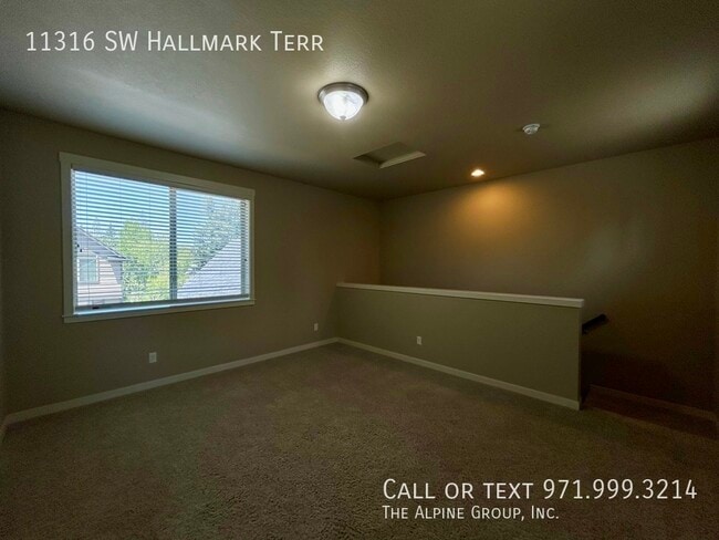 Building Photo - 11316 SW Hallmark Terrace