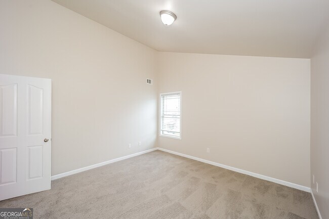 Building Photo - 7685 Battle Way