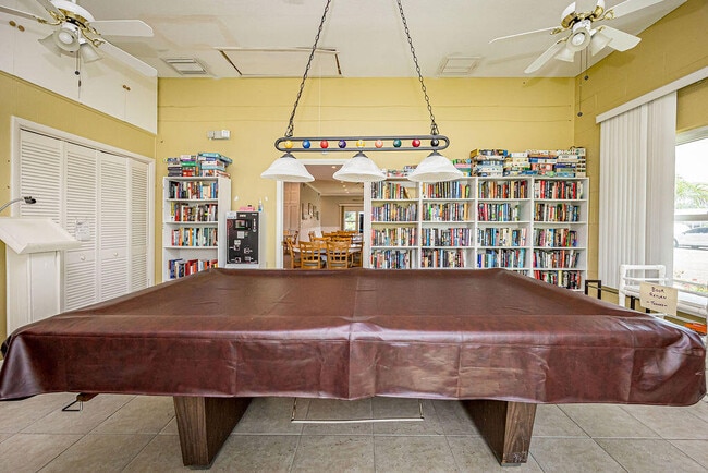 Building Photo - 270 High Point Ct