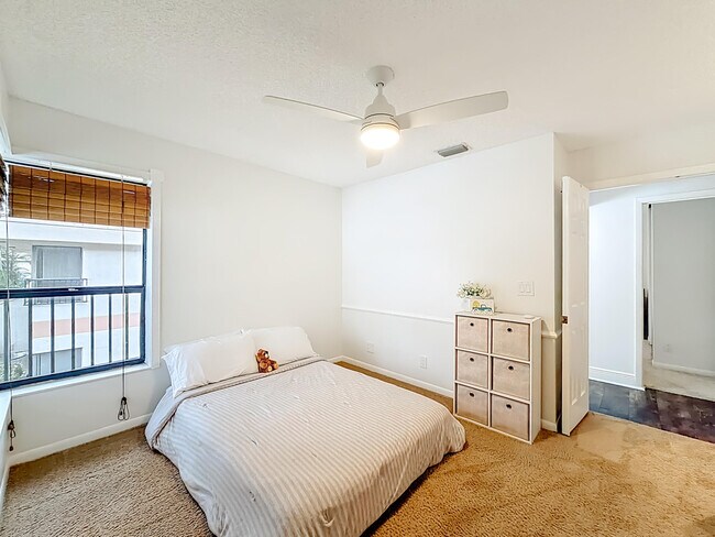 Building Photo - 2846 Carambola Cir S