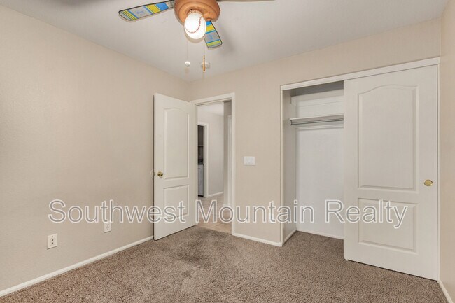 Building Photo - 29628 N Candlewood Dr