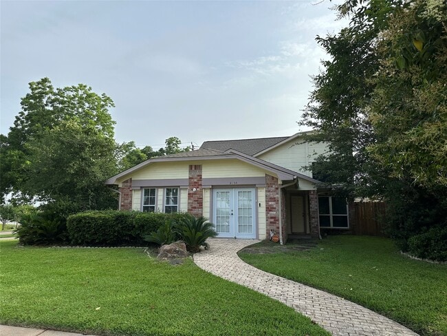 Building Photo - 3654 Palm Grove Dr