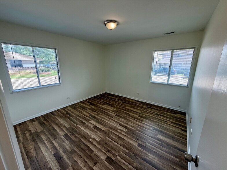 Bedroom 2 - 6026 Kit Carson Dr
