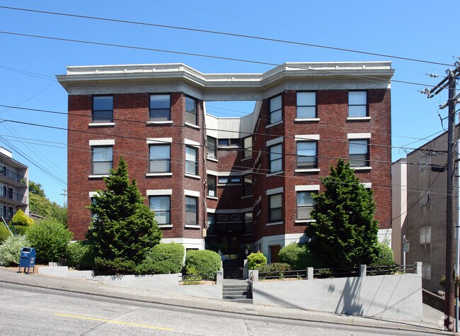 Montanita Apartments - South Slope Queen Anne living at the Class...