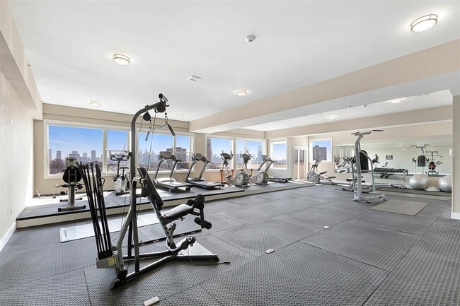 Building Photo - 6200 HUDSON Ave