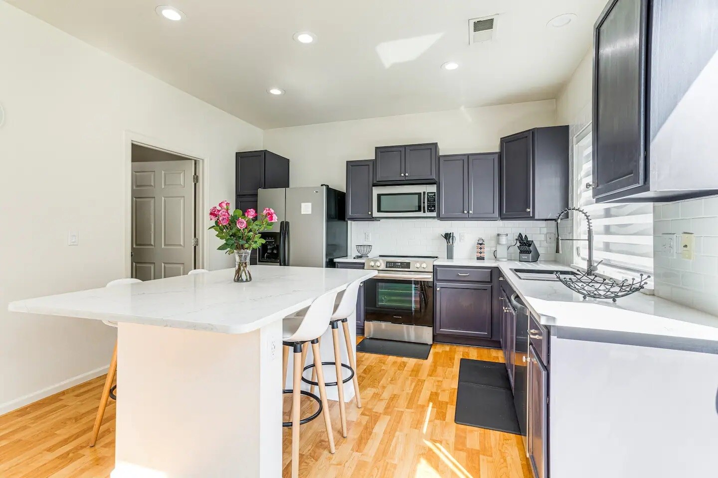 Building Photo - 5546 Lisbon St