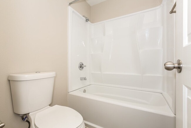 Building Photo - 9466 Havasu Canyon Ave