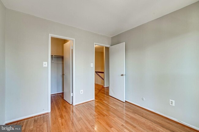 Building Photo - 1727 Cy Ct