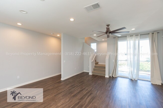 Building Photo - ****  OCEAN VIEWS -3 STORY- RETREAT- ROOF ...
