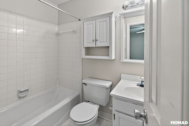 Building Photo - 4131 Kaplan Dr