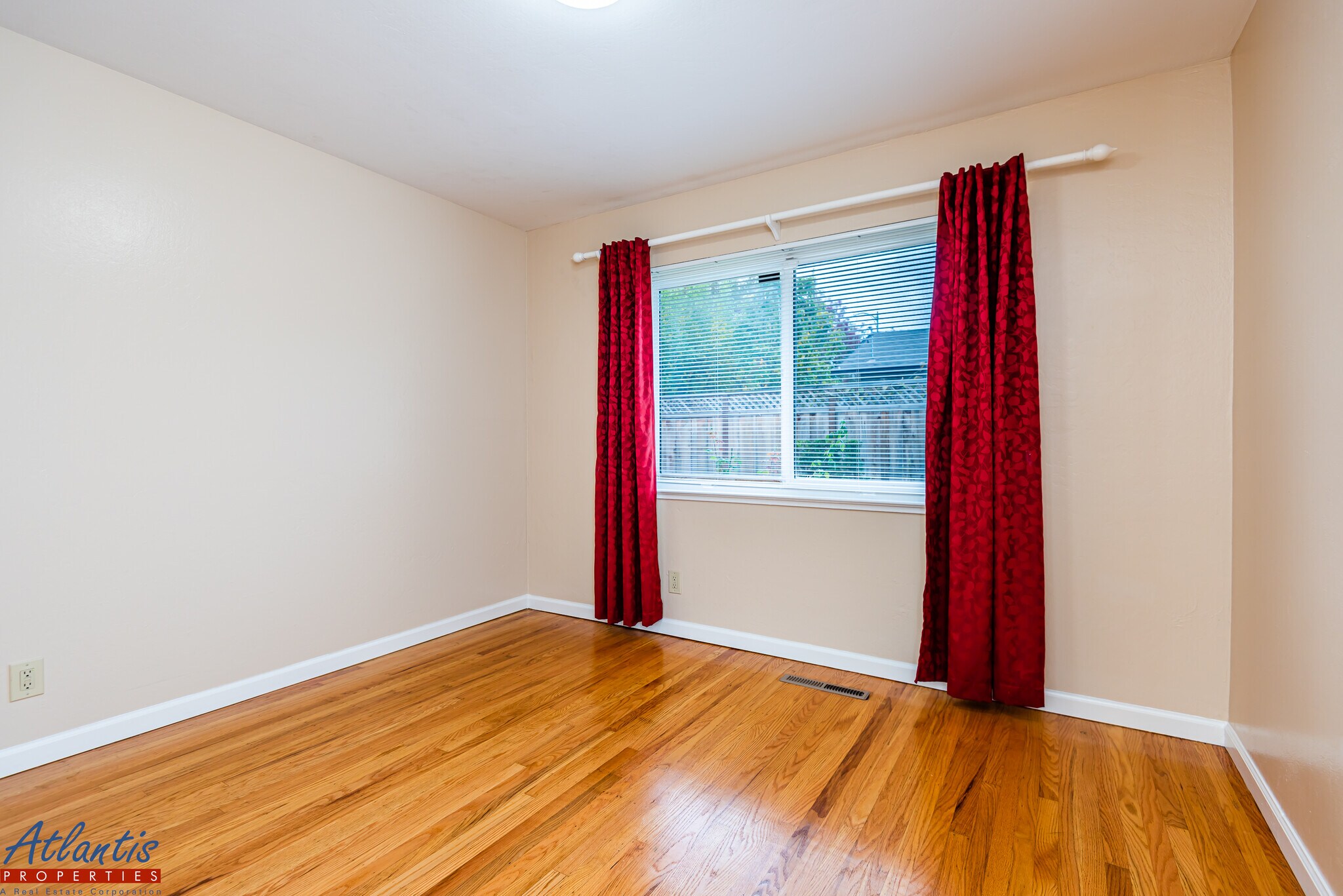 Building Photo - 5145 Alan Ave