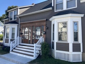 Building Photo - 27 Grove St