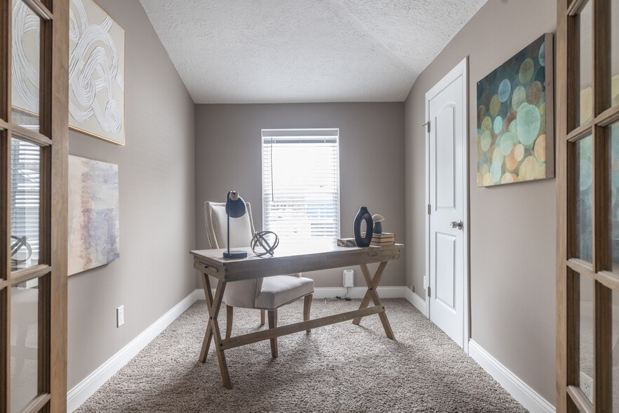 Building Photo - 4226 Broadview Rd