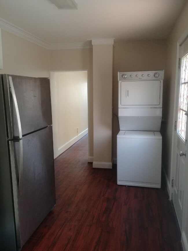 Building Photo - 110 E South St