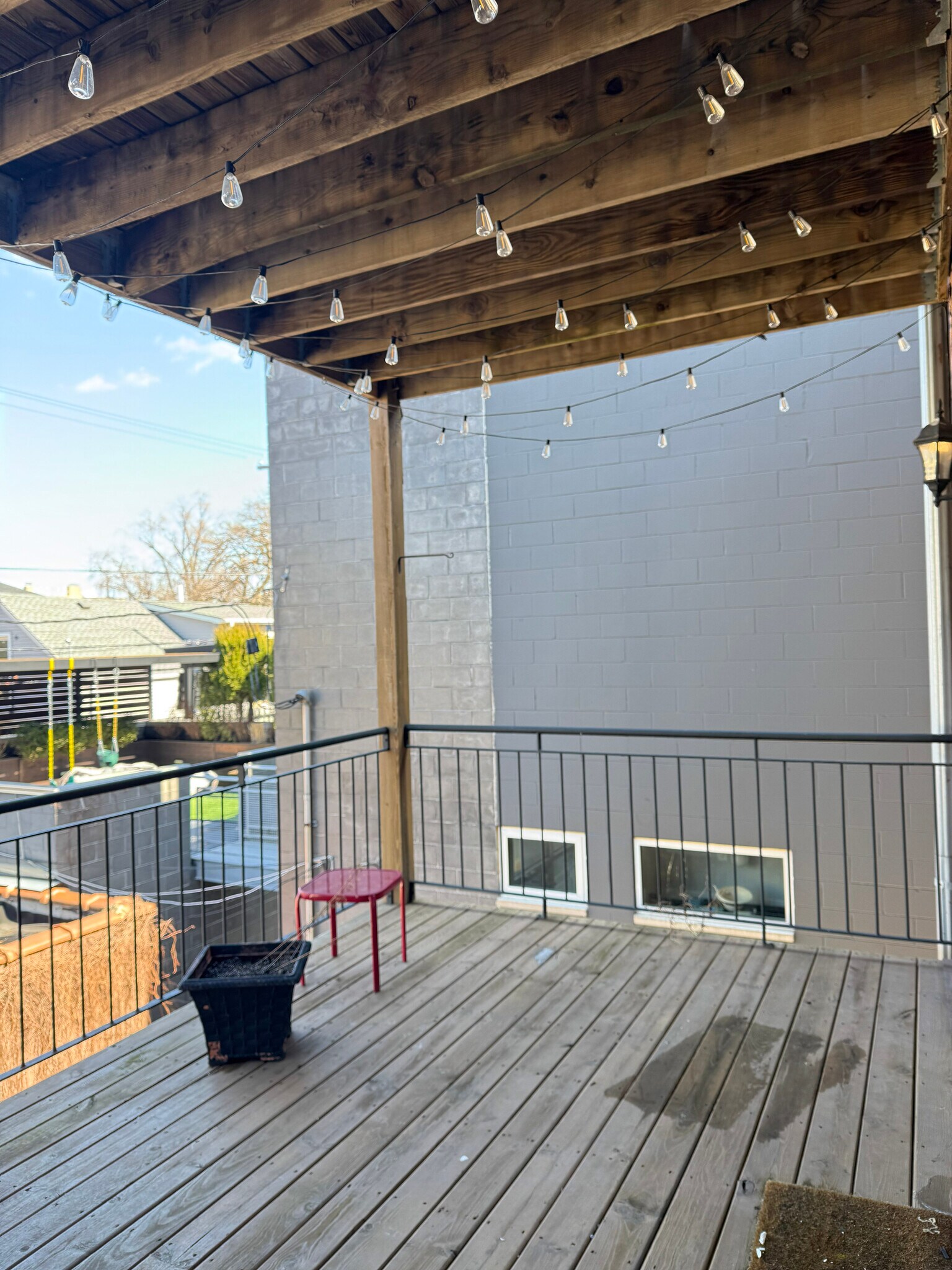 Building Photo - 2212 W Huron St