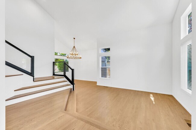 Building Photo - Interior Style you want, in the School zones you want, Plus Panoramic Views!