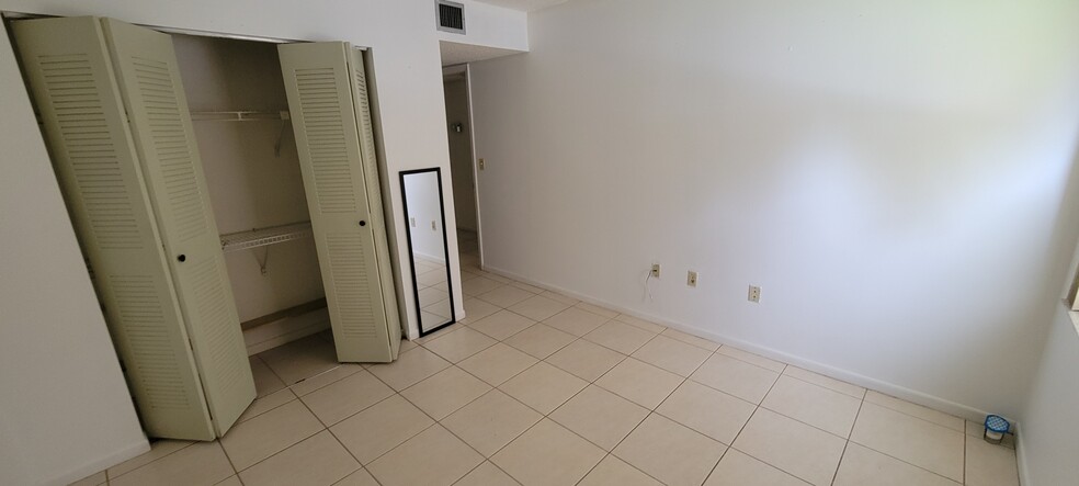 Building Photo - 180 Magnolia Woods Ct