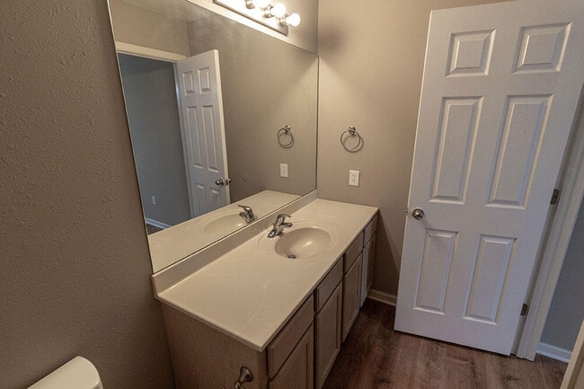 Building Photo - 4004 Snowy Owl Dr