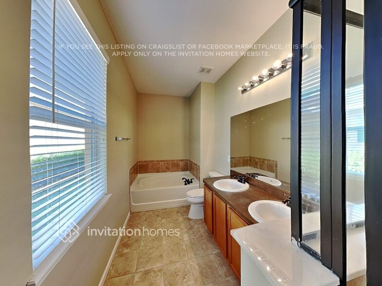 Building Photo - 3322 Pintello Ave