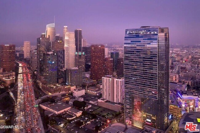 Building Photo - 900 W Olympic Blvd