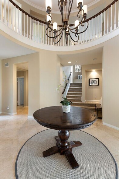 Building Photo - 414 Camino Bandera
