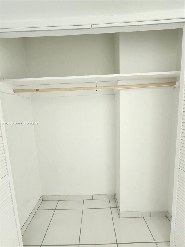 Building Photo - 6450 Collins Ave