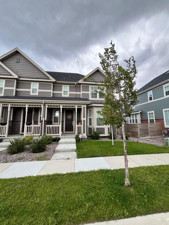 Primary Photo - 17739 Olive St